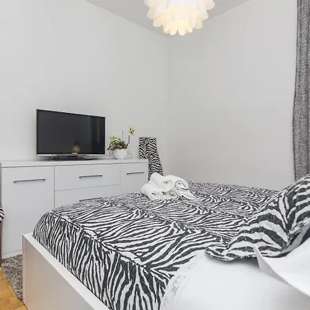 With A Parking Space - 13028 Apartment