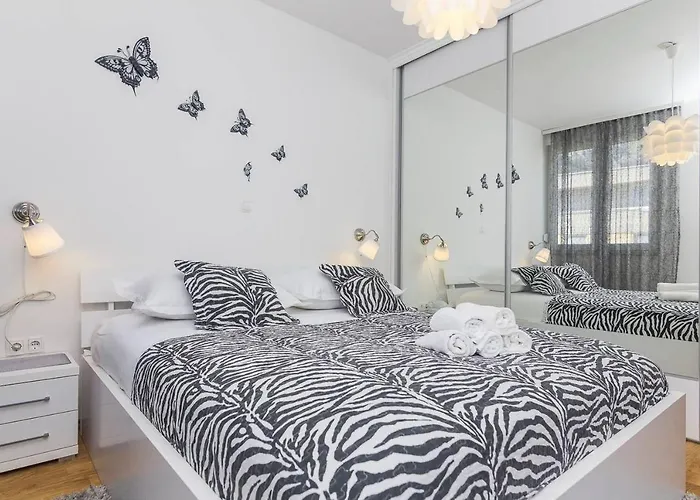 With A Parking Space - 13028